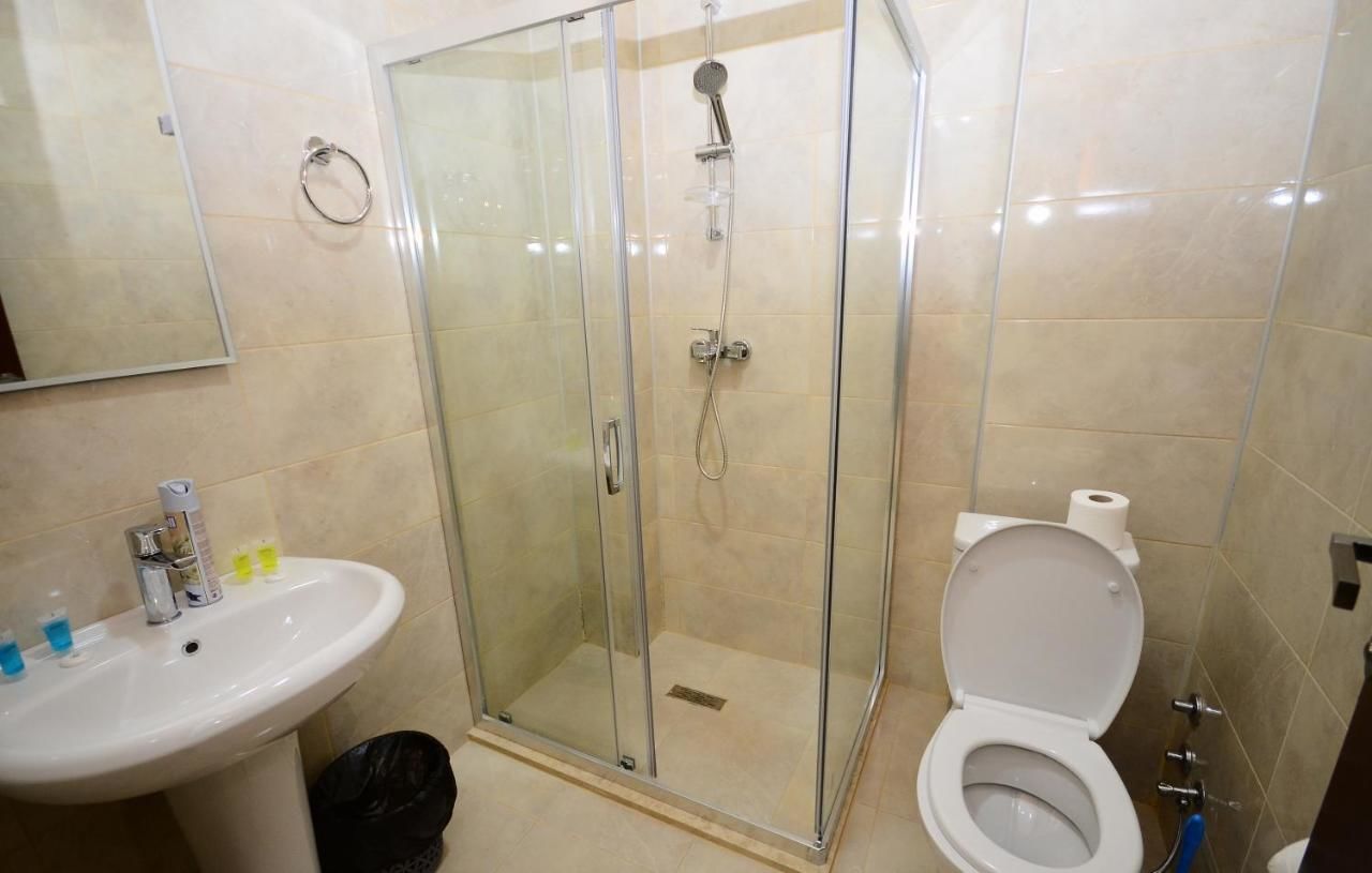 Отель Hotel 725 B Батуми-26