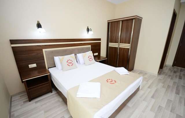 Отель Hotel 725 B Батуми-13