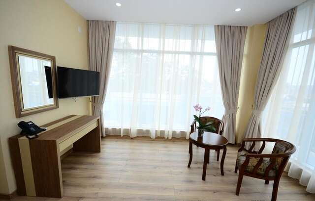 Отель Hotel 725 B Батуми-31